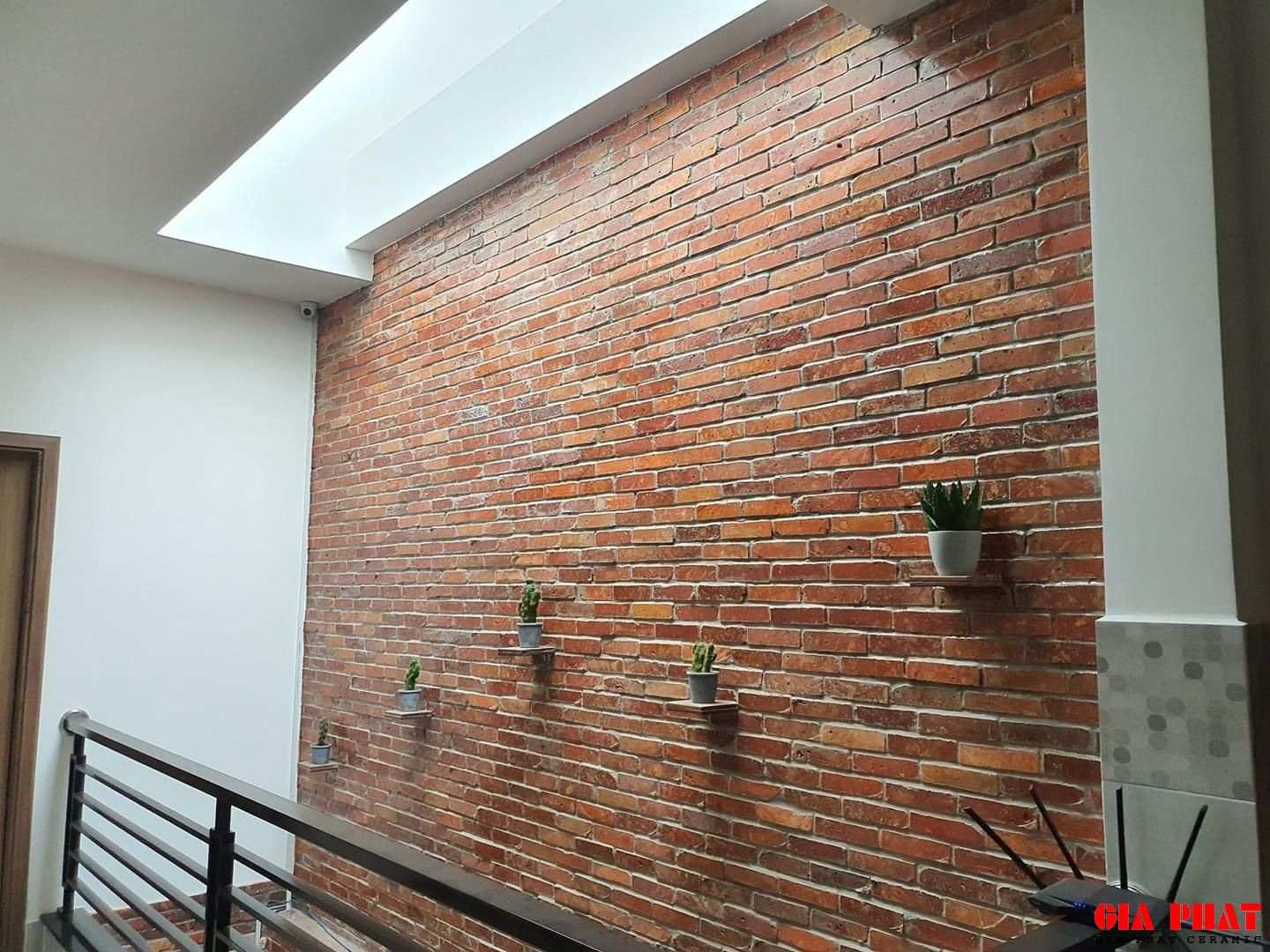 Gạch giả cổ và những ưu nhược điểm