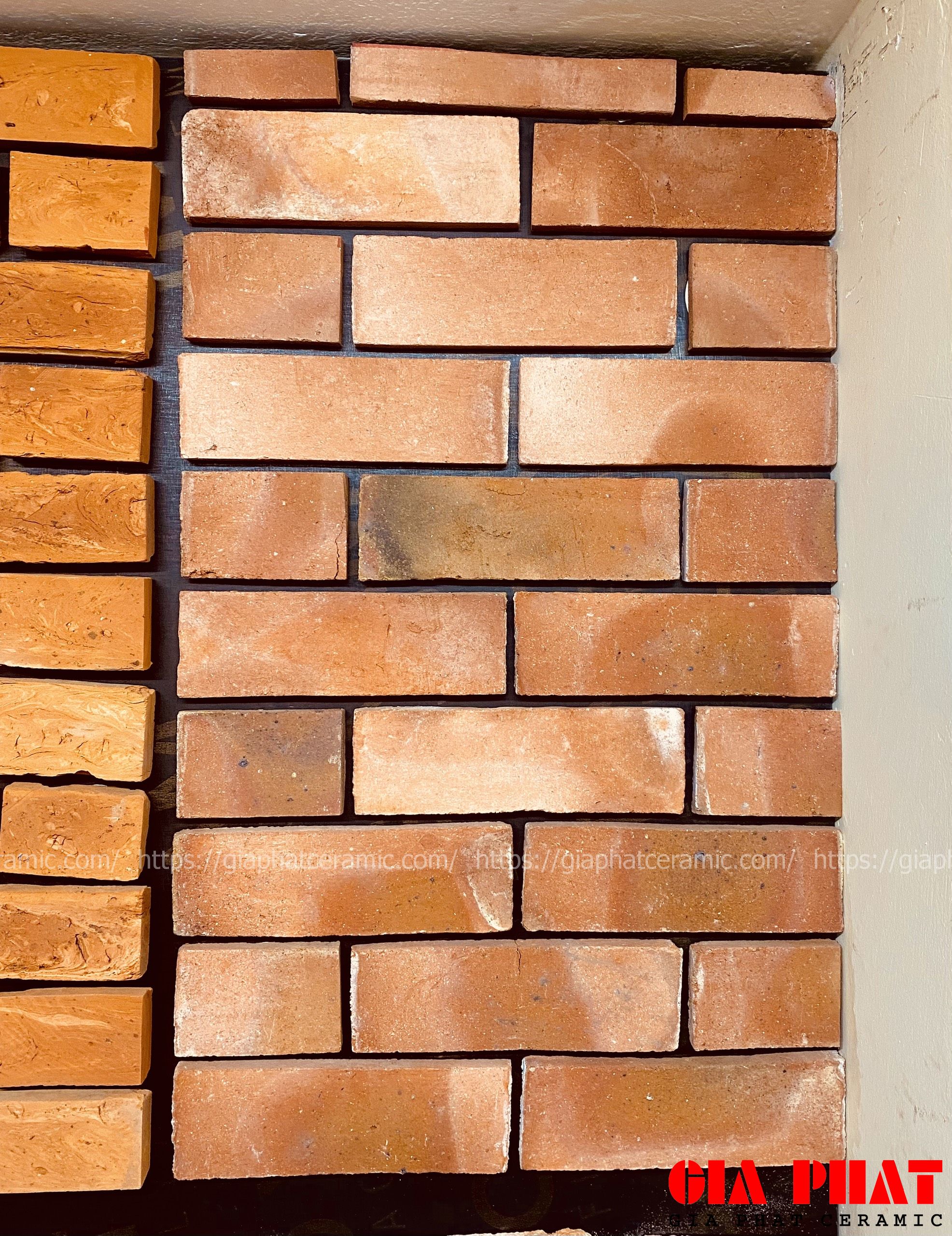 gach-gia-co gach-gia-co